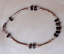 同城二手石飾品交易 美發(fā)飾品市場新動(dòng)向